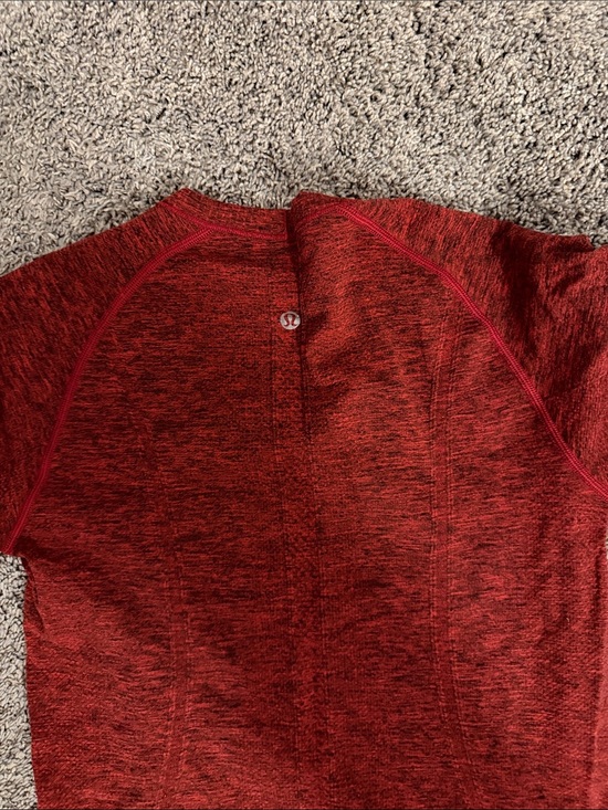 lululemon athletica Tops - lululemon athletica Short Sleeve Tech Tee in Heathered Red